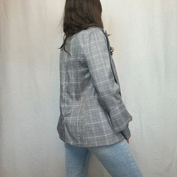 Lord and Taylor Design Lab Grey and Black Plaid Blazer Jacket - Picture 5 of 12